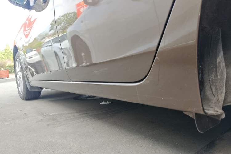 Used Nissan Sylphy 2012 1.6 XL CVT Luxury Edition Left Side Sill