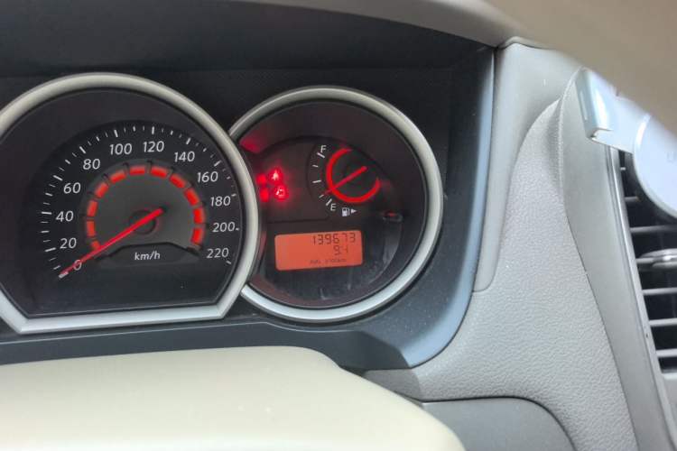 Used Nissan Sylphy 2012 Classic 1.6XE Manual Comfort Edition Odometer Close Up