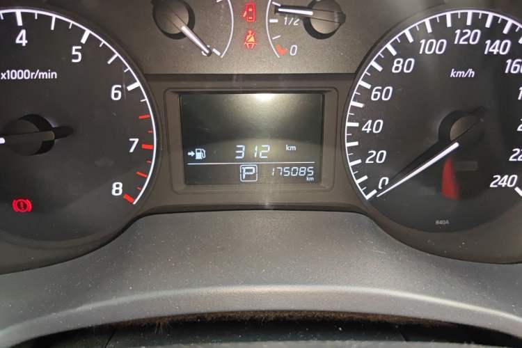 Used Nissan Sylphy 2012 1.6 XL CVT Luxury Edition Odometer Close Up