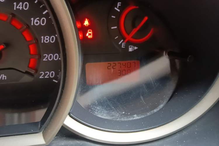Used Nissan Sylphy 2012 Classic 1.6XE Manual Comfort Edition Odometer Close Up