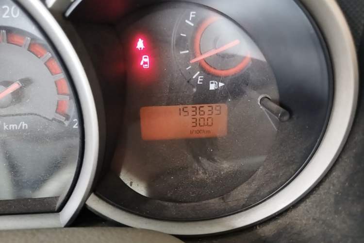 Used Nissan Sylphy 2012 Classic 1.6XE Manual Comfort Edition Odometer Close Up