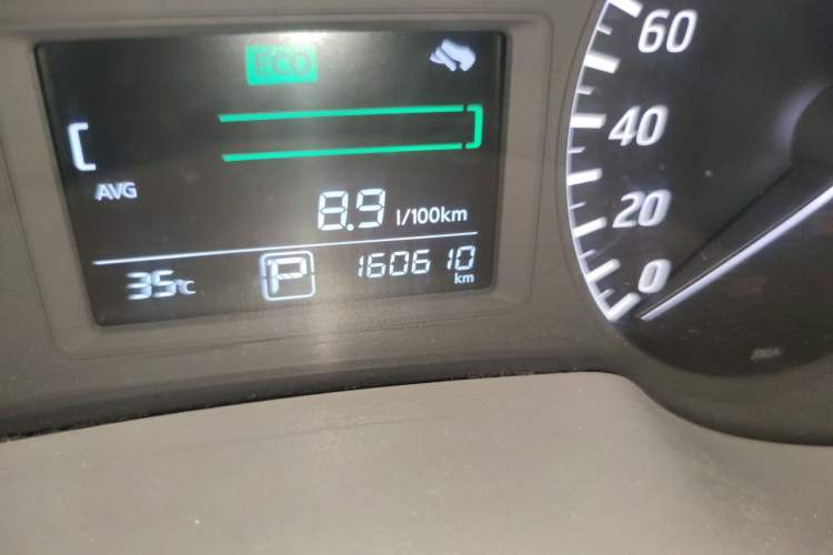 Used Nissan Sylphy 2012 1.6 XL CVT Luxury Edition Odometer Close Up
