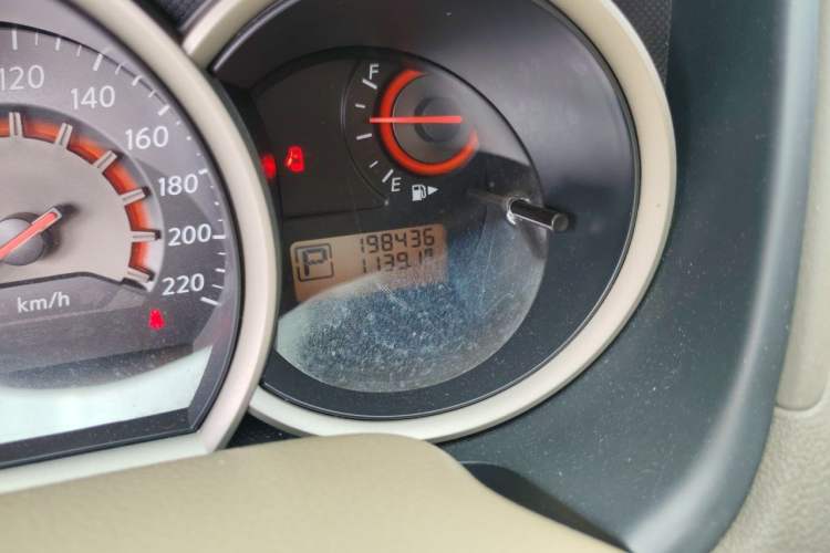 Used Nissan Sylphy 2012 Classic 1.6XE Automatic Comfort Edition Odometer Close Up