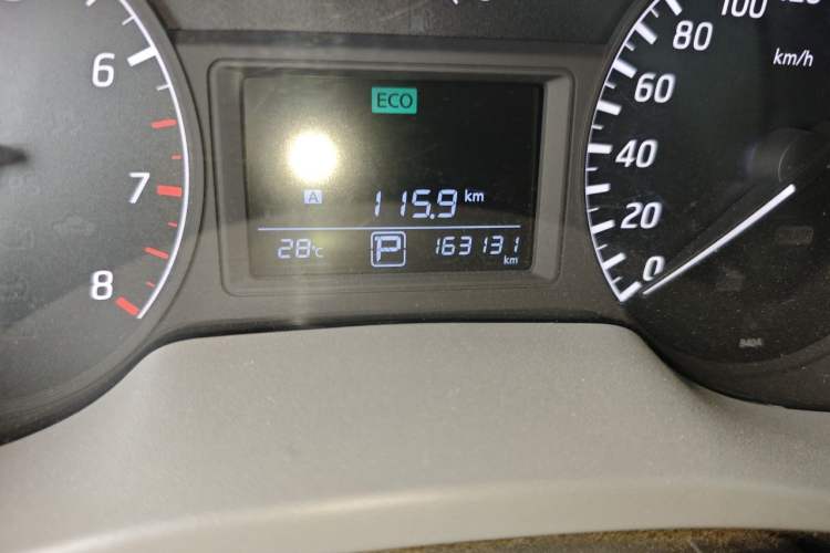 Used Nissan Sylphy 2012 1.6 XL CVT Luxury Edition Odometer Close Up