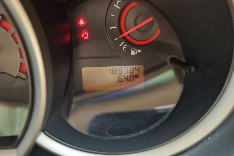 Used Nissan Sylphy 2012 Classic 1.6XE Manual Comfort Edition Odometer Close Up