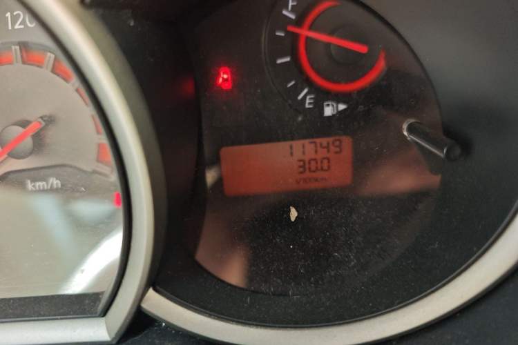 Used Nissan Sylphy 2012 Classic 1.6XE Manual Comfort Edition Odometer Close Up