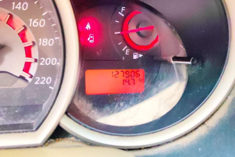 Used Nissan Sylphy 2012 Classic 1.6XE Manual Comfort Edition Odometer Close Up