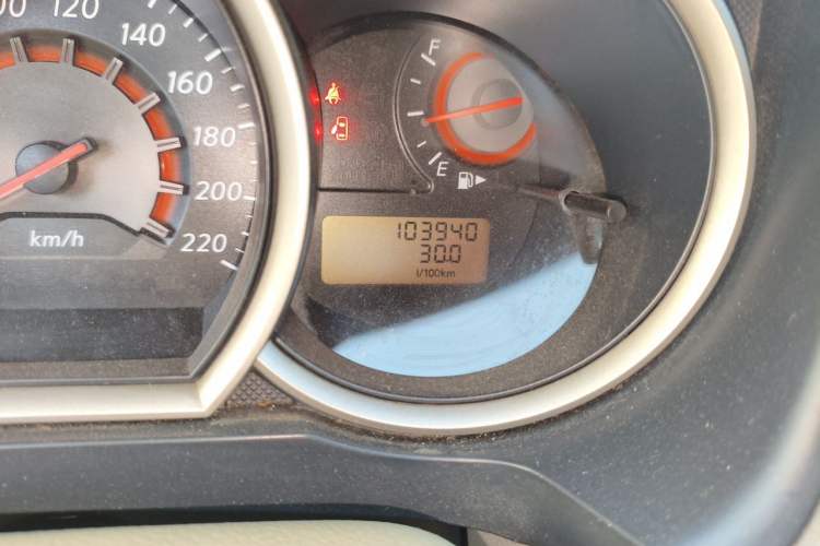 Used Nissan Sylphy 2012 Classic 1.6XE Manual Comfort Edition Odometer Close Up