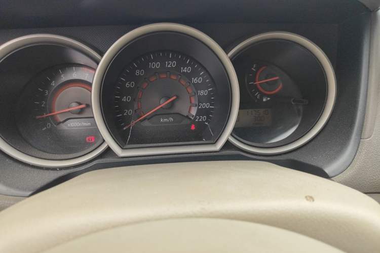 Used Nissan Sylphy 2012 Classic 1.6XE Automatic Comfort Edition Odometer Close Up