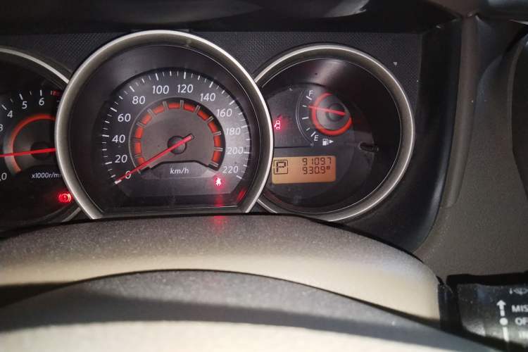 Used Nissan Sylphy 2012 Classic 1.6XE Automatic Comfort Edition Odometer Close Up
