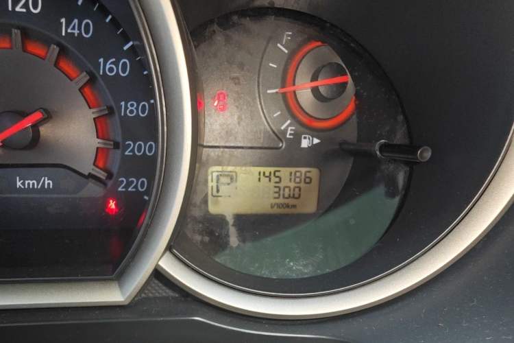 Used Nissan Sylphy 2012 Classic 1.6XE Automatic Comfort Edition Odometer Close Up
