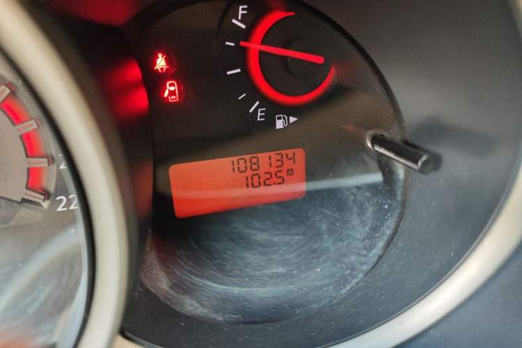 Used Nissan Sylphy 2012 Classic 1.6XE Manual Comfort Edition Odometer Close Up