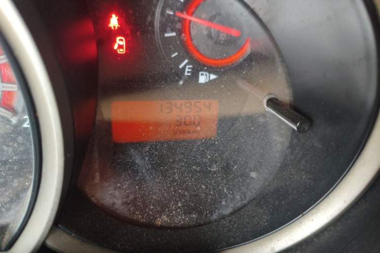 Used Nissan Sylphy 2012 Classic 1.6XE Manual Comfort Edition Odometer Close Up