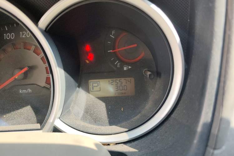 Used Nissan Sylphy 2012 Classic 1.6XE Automatic Comfort Edition Odometer Close Up