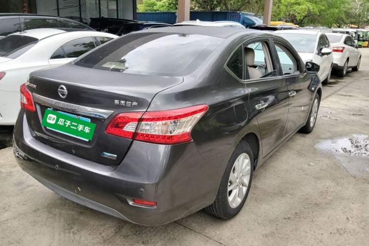 Used Nissan Sylphy 2012 1.6 XL CVT Luxury Edition Rear Right 45 Deg