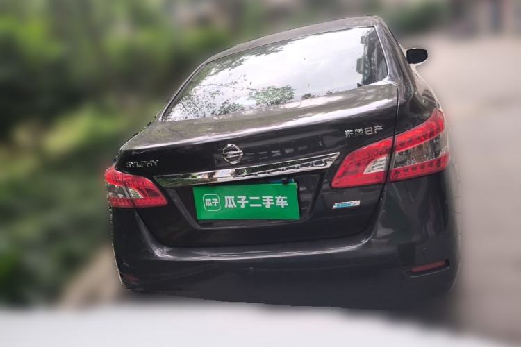 Used Nissan Sylphy 2012 1.6 XL Manual Luxury Edition Rear
