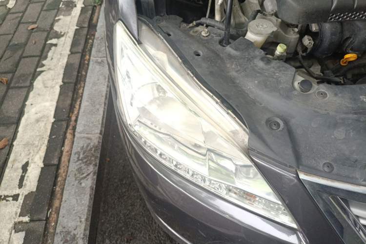 Used Nissan Sylphy 2012 1.6 XL CVT Luxury Edition Right Front Headlight