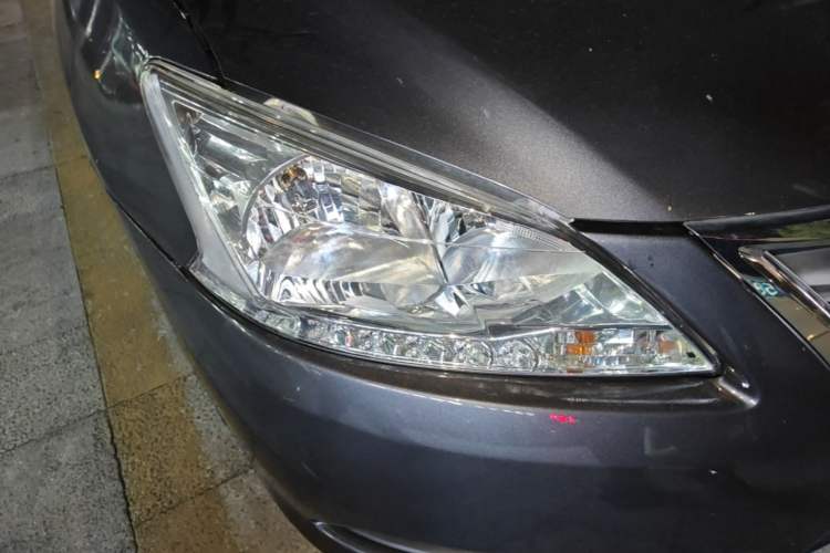 Used Nissan Sylphy 2012 1.6 XL CVT Luxury Edition Right Front Headlight