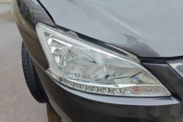 Used Nissan Sylphy 2012 1.6 XL CVT Luxury Edition Right Front Headlight