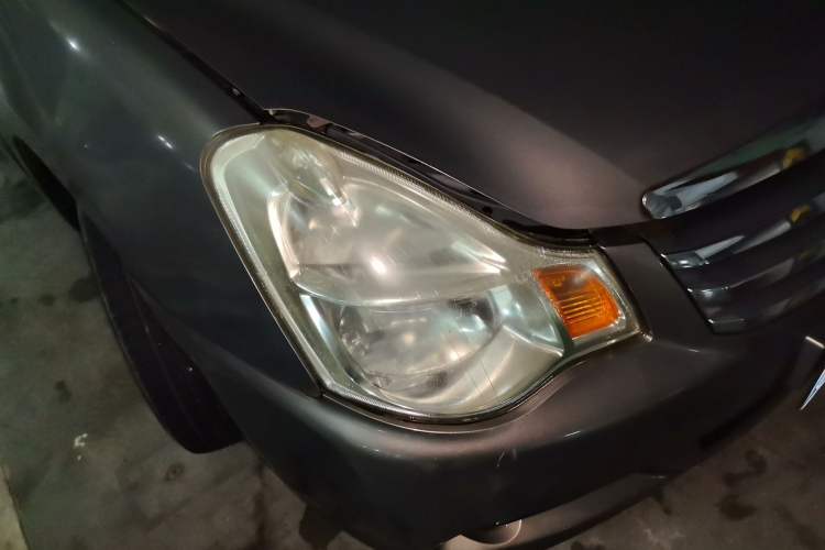 Used Nissan Sylphy 2012 Classic 1.6XE Manual Comfort Edition Right Front Headlight