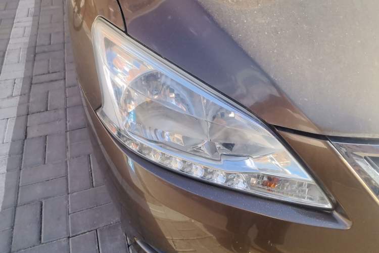 Used Nissan Sylphy 2012 1.6 XL CVT Luxury Edition Right Front Headlight