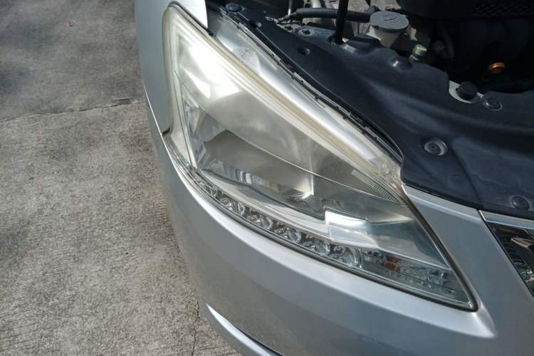 Used Nissan Sylphy 2012 1.6 XL CVT Luxury Edition Right Front Headlight