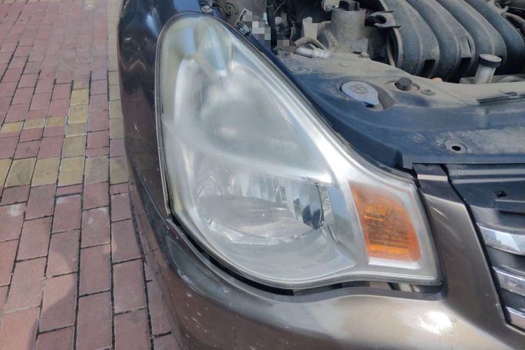 Used Nissan Sylphy 2012 Classic 1.6XE Manual Comfort Edition Right Front Headlight