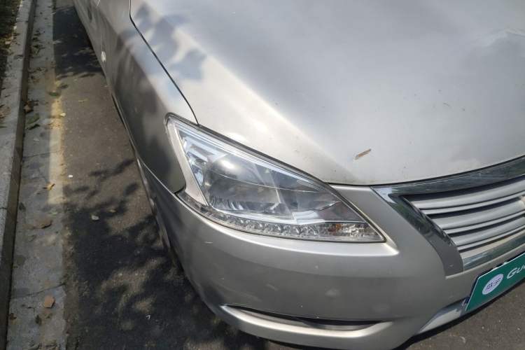 Used Nissan Sylphy 2012 1.6 XL Manual Luxury Edition Right Front Headlight