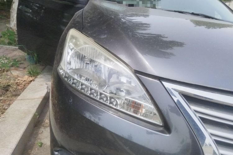 Used Nissan Sylphy 2012 1.6XE Manual Comfort Edition Right Front Headlight