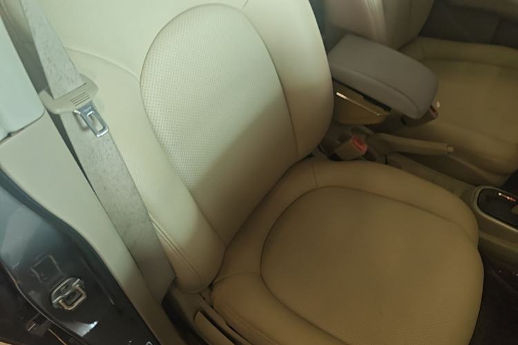 Used Nissan Sylphy 2012 Classic 1.6XE Automatic Comfort Edition Right Front Seat