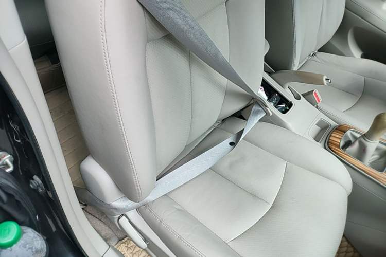 Used Nissan Sylphy 2012 1.6 XL Manual Luxury Edition Right Front Seat