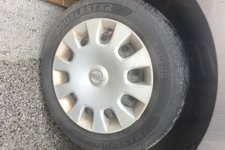 Used Nissan Sylphy 2012 Classic 1.6XE Manual Comfort Edition Right Front Wheel Hub