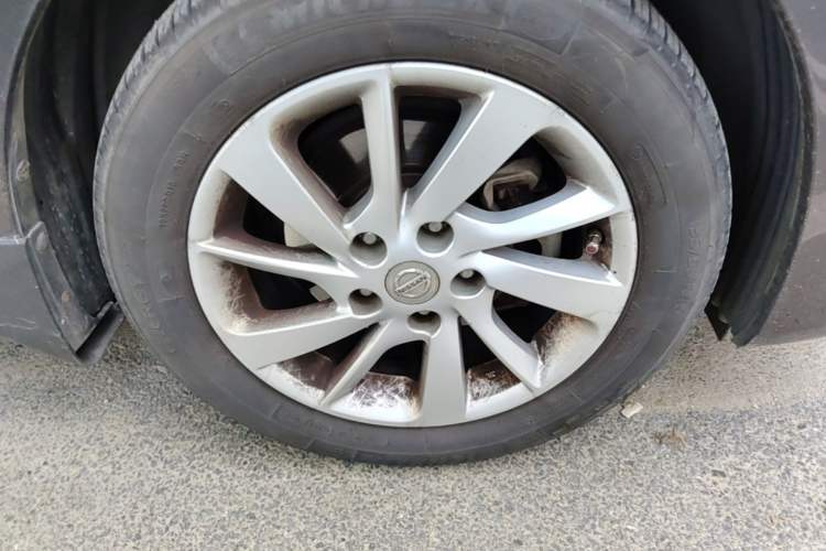 Used Nissan Sylphy 2012 1.6 XL CVT Luxury Edition Right Front Wheel Hub
