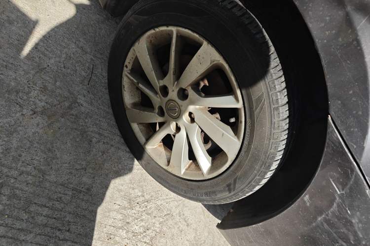 Used Nissan Sylphy 2012 1.6 XL Manual Luxury Edition Right Front Wheel Hub