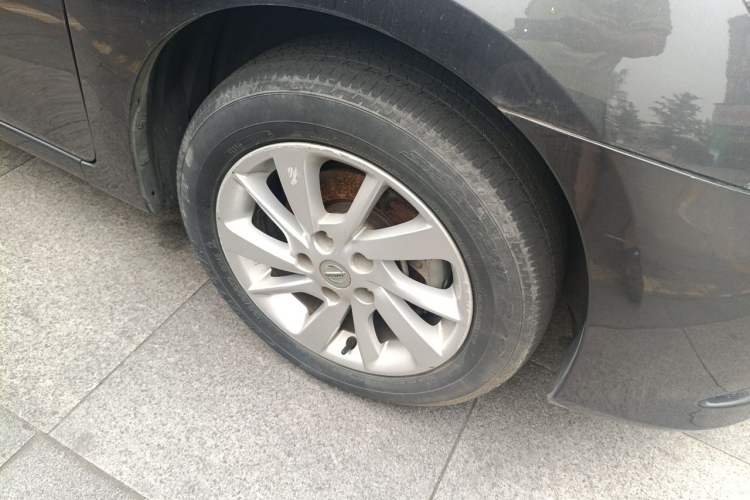 Used Nissan Sylphy 2012 1.6 XL CVT Luxury Edition Right Front Wheel Hub