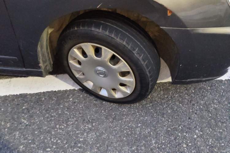 Used Nissan Sylphy 2012 Classic 1.6XE Automatic Comfort Edition Right Front Wheel Hub