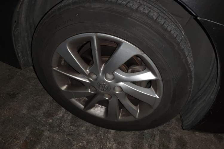 Used Nissan Sylphy 2012 1.6 XL CVT Luxury Edition Right Front Wheel Hub