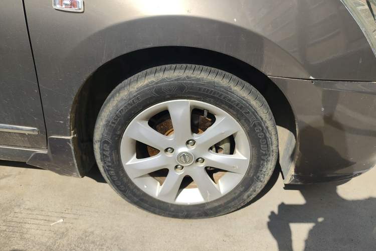 Used Nissan Sylphy 2012 Classic 1.6XE Automatic Comfort Edition Right Front Wheel Hub