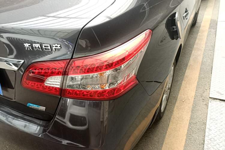 Used Nissan Sylphy 2012 1.6 XL CVT Luxury Edition Right Rear Taillight