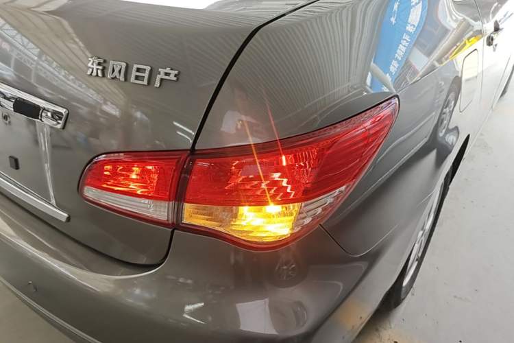 Used Nissan Sylphy 2012 Classic 1.6XE Automatic Comfort Edition Right Rear Taillight