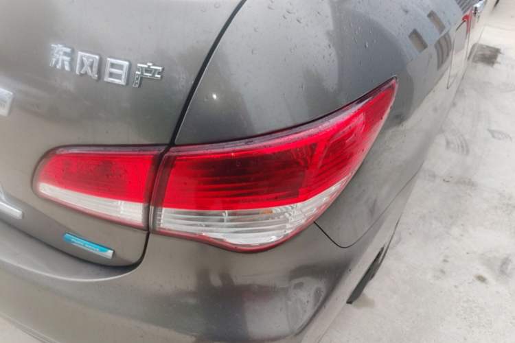Used Nissan Sylphy 2012 Classic 1.6XE Manual Comfort Edition Right Rear Taillight