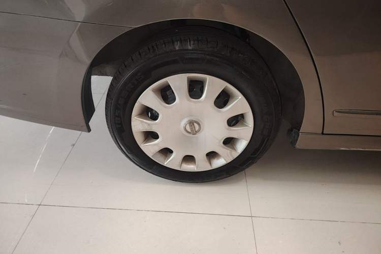 Used Nissan Sylphy 2012 Classic 1.6XE Automatic Comfort Edition Right Rear Wheel Hub