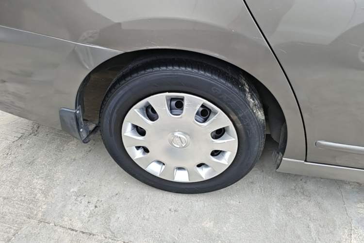 Used Nissan Sylphy 2012 Classic 1.6XE Automatic Comfort Edition Right Rear Wheel Hub