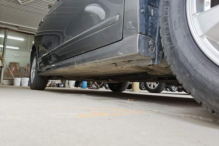 Used Nissan Sylphy 2012 Classic 1.6XE Automatic Comfort Edition Right Side Sill