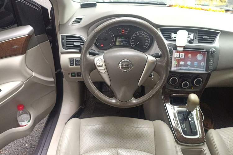 Used Nissan Sylphy 2012 1.6 XL CVT Luxury Edition Steering Wheel