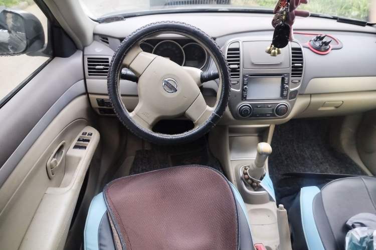 Used Nissan Sylphy 2012 Classic 1.6XE Manual Comfort Edition Steering Wheel