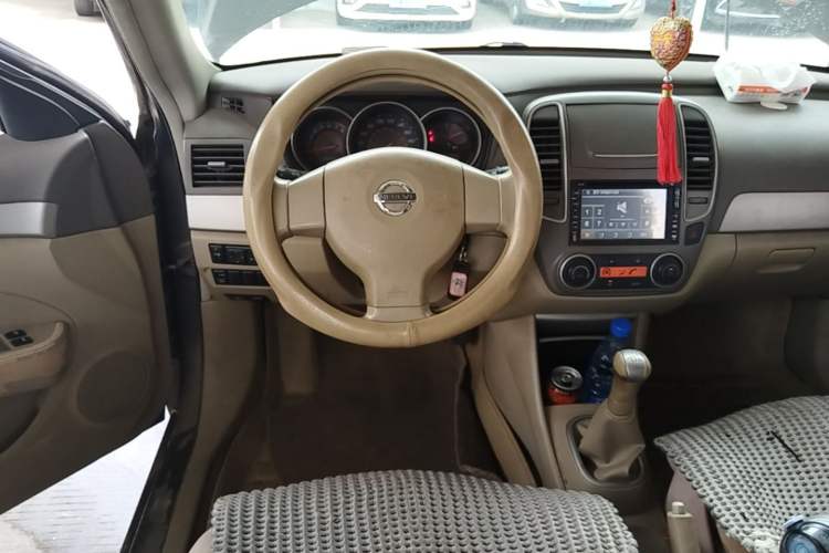 Used Nissan Sylphy 2012 Classic 1.6XE Manual Comfort Edition Steering Wheel