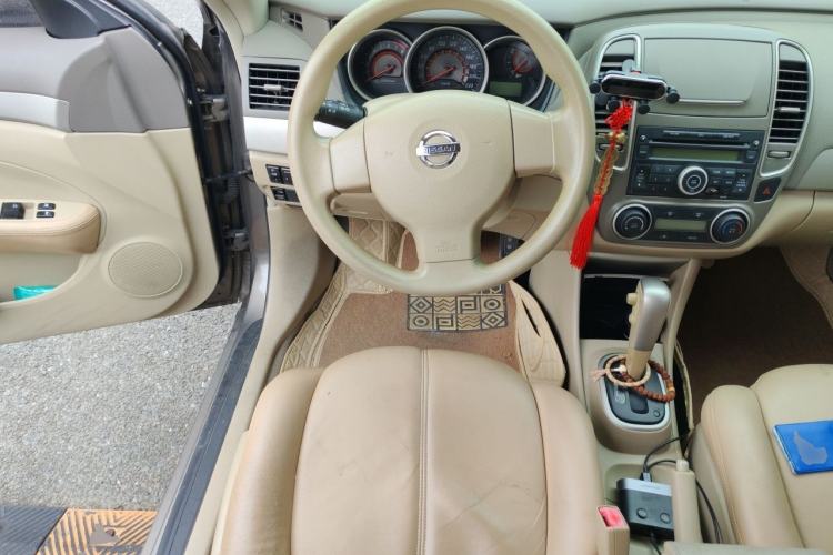 Used Nissan Sylphy 2012 Classic 1.6XE Automatic Comfort Edition Steering Wheel