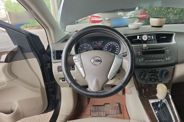 Used Nissan Sylphy 2012 1.6 XL CVT Luxury Edition Steering Wheel