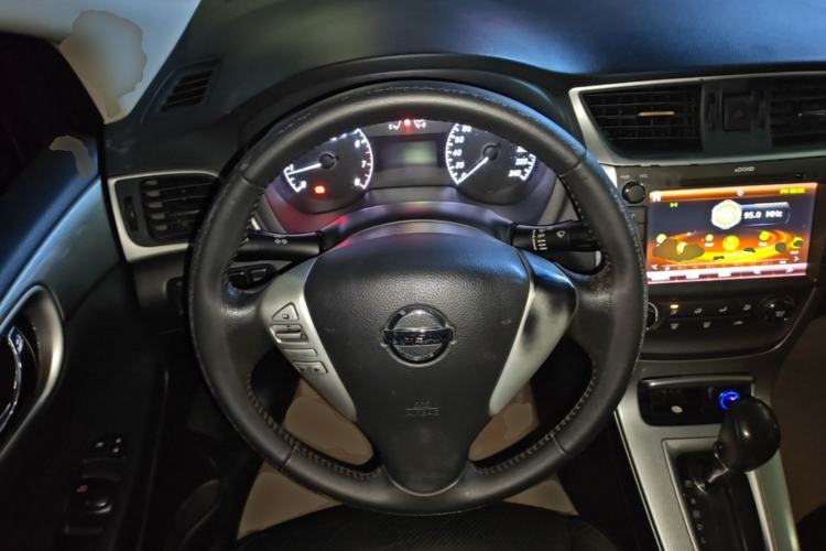 Used Nissan Sylphy 2012 1.6 XL CVT Luxury Edition Steering Wheel